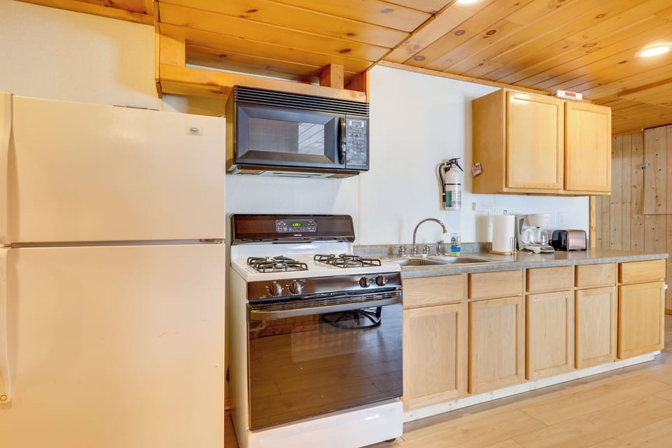 House (2 Bedrooms) | Interior