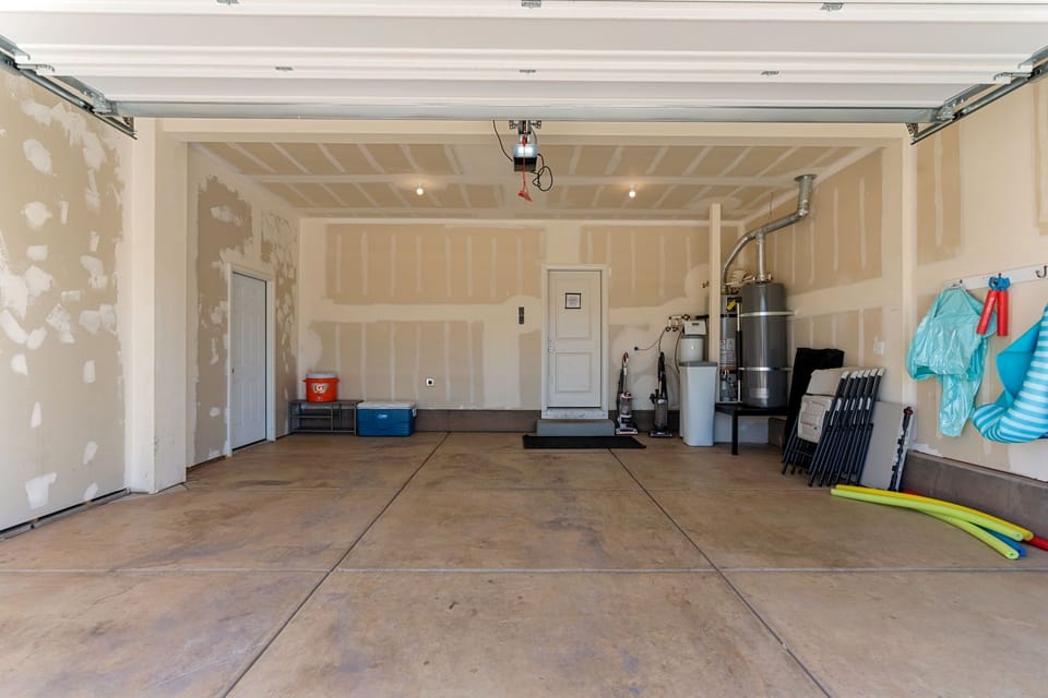 House, 5 Bedrooms | Interior