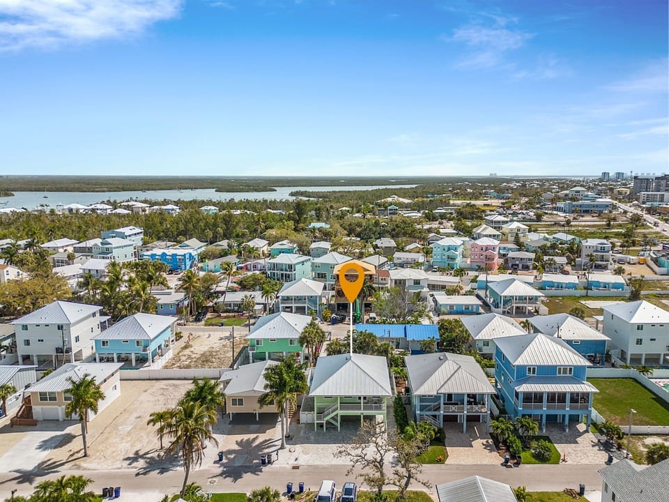 House, 3 Bedrooms | Aerial view
