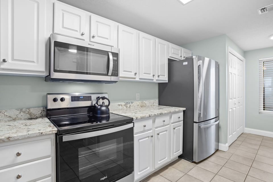 Palacio 1002- Kitchen View
