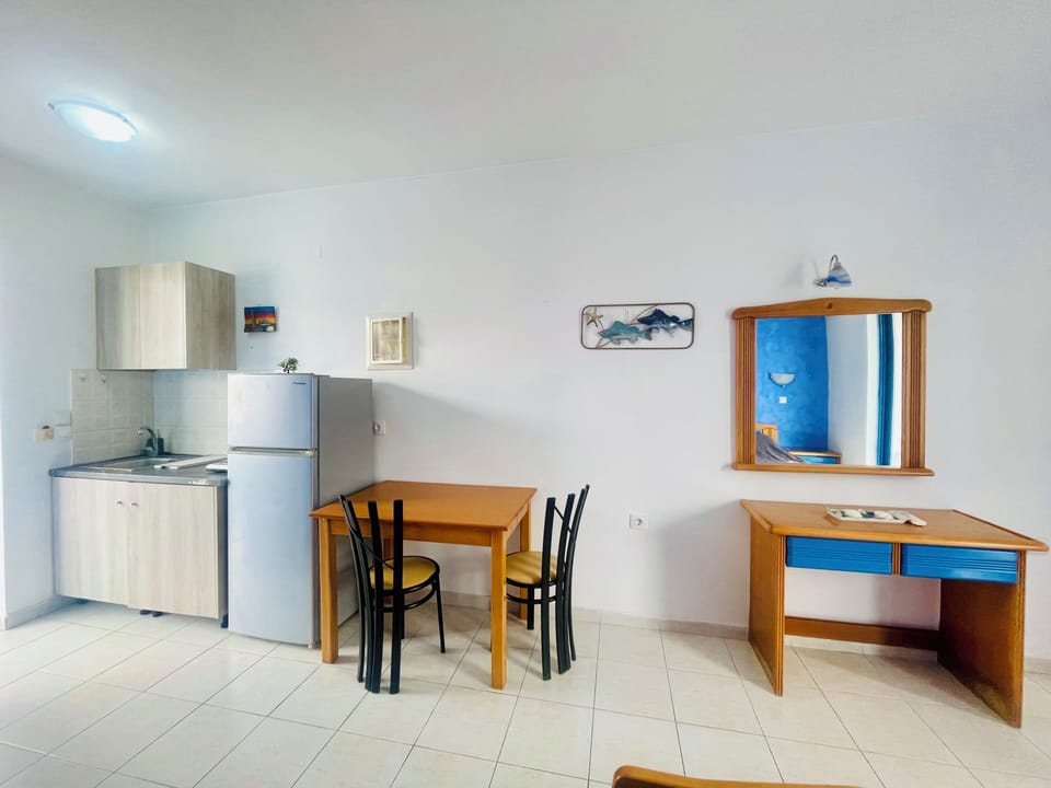 Apartment, Balcony | Private kitchen