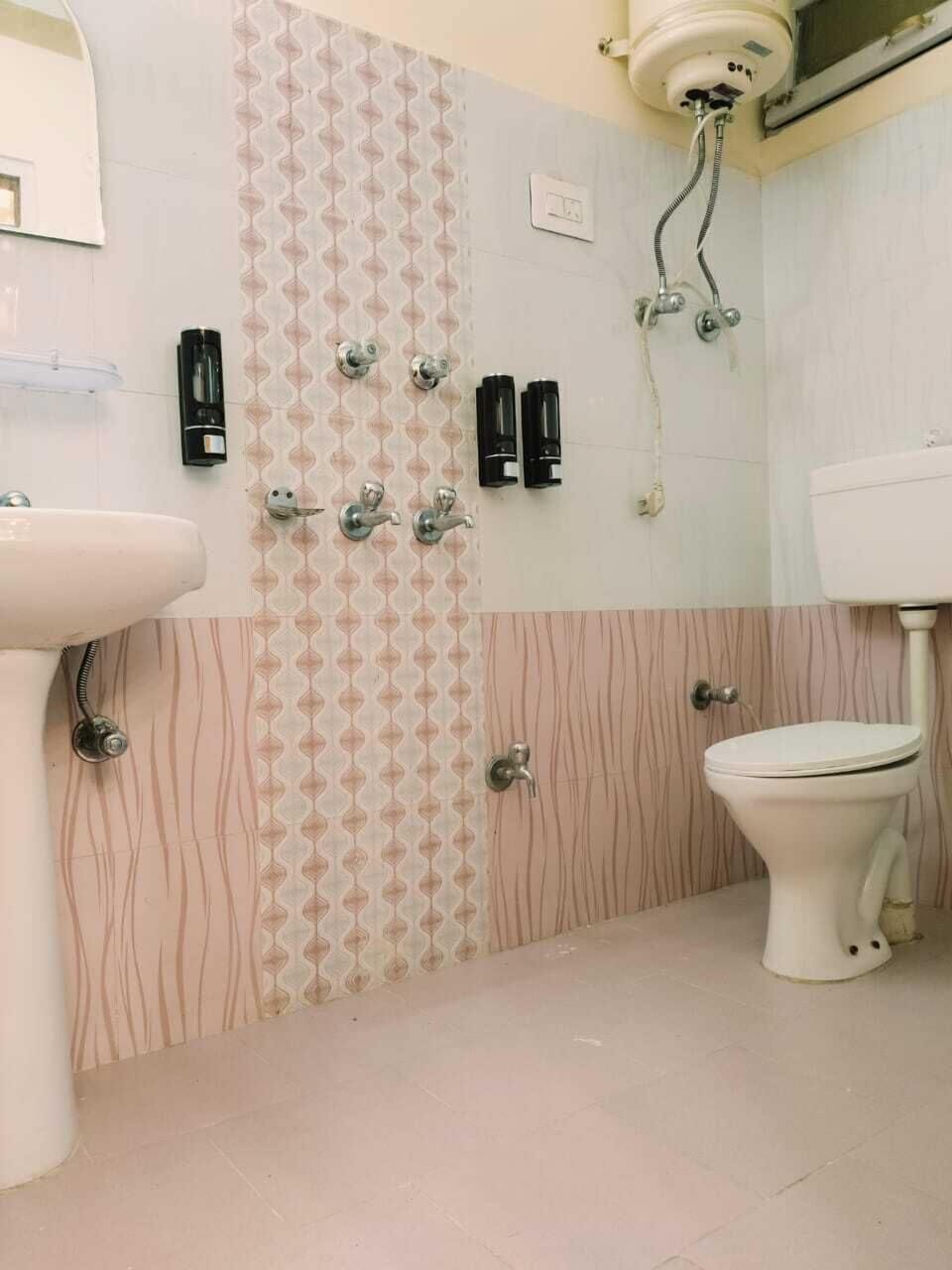Shower, towels, soap, shampoo