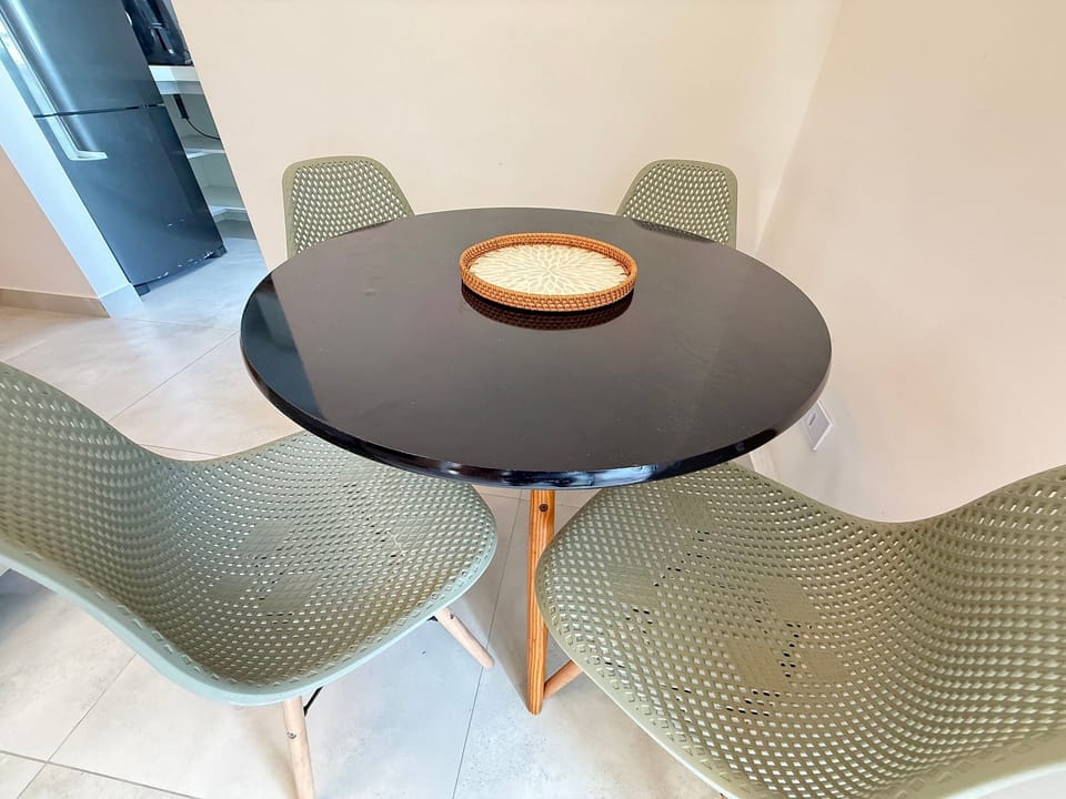 Apartment | Dining