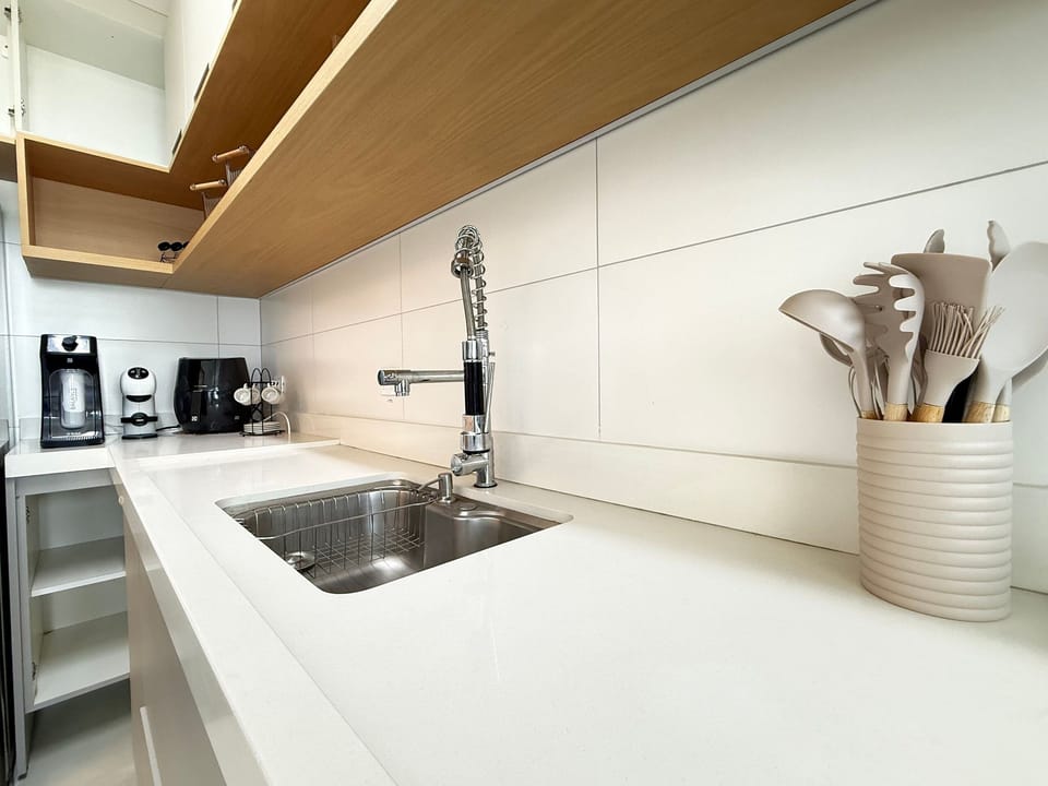 Apartment | Private kitchen | Full-size fridge, microwave, oven, stovetop
