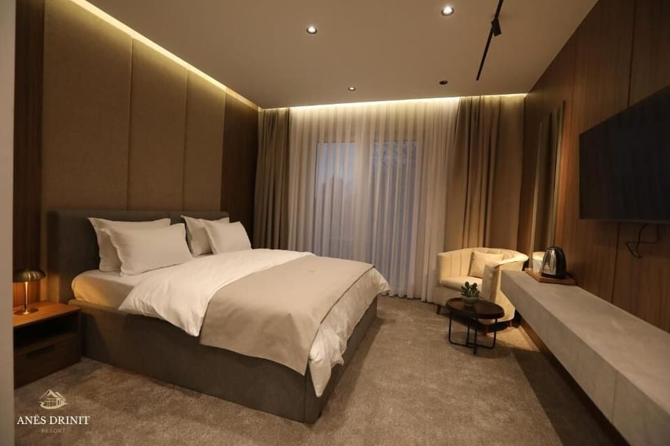 Deluxe Double Room, Balcony, Garden View | In-room safe, blackout drapes, free WiFi