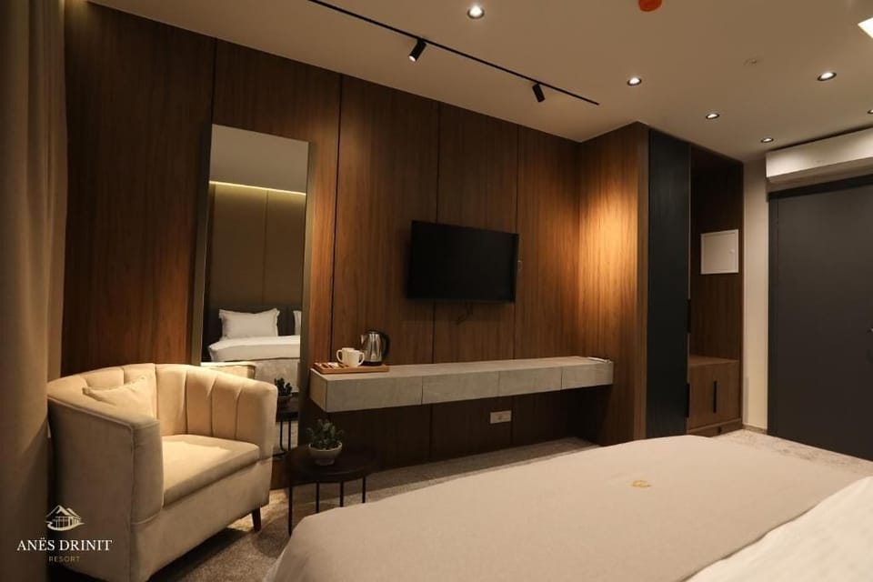 Deluxe Double Room, Balcony, Garden View