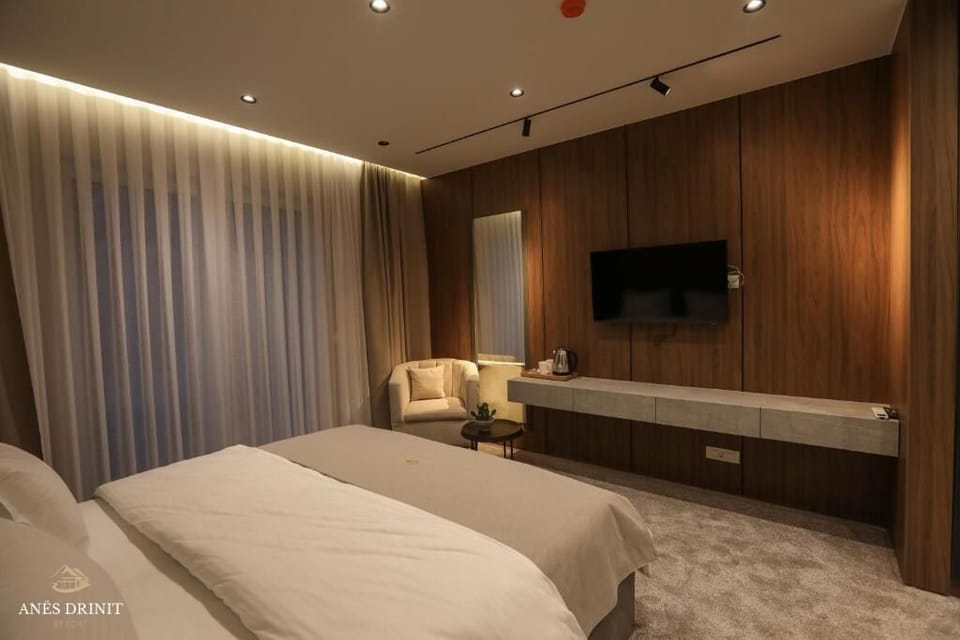 Deluxe Double Room, Balcony, Garden View