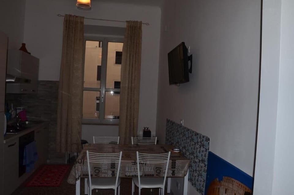 Double Room | Dining