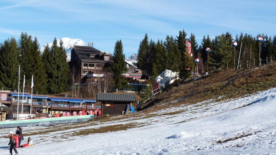 Snow and ski sports