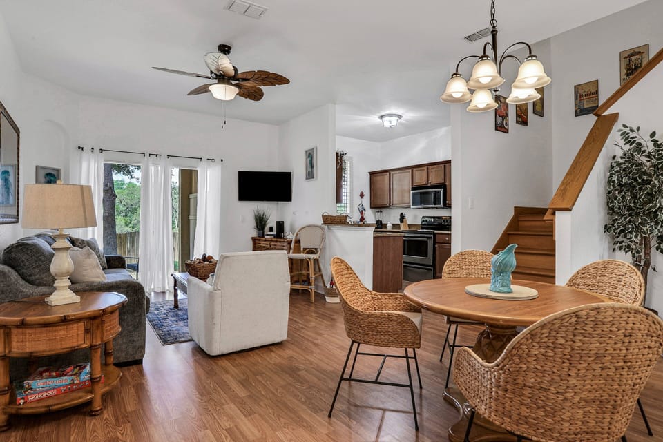 House, Multiple Beds, Pool Access, Garden View (Mermaid Cove) | Living area