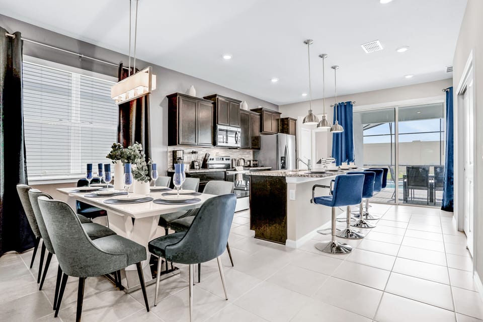 House, Multiple Beds, Pool Access, Pool View (Windsor Island Retreat) | Private kitchen