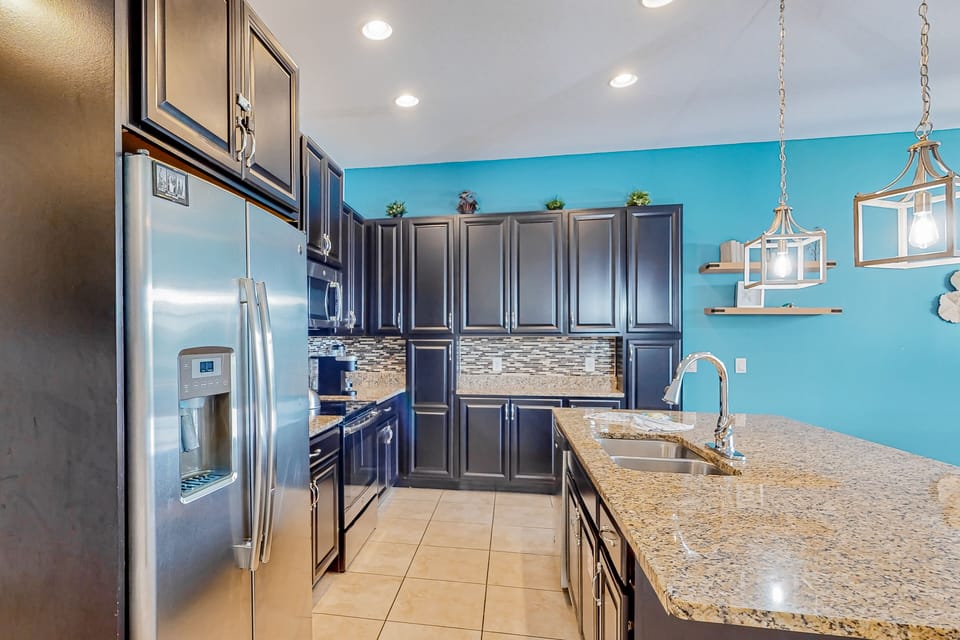 House, Multiple Beds, Pool Access, Pool View (Captiva Coastal Retreat) | Private kitchen
