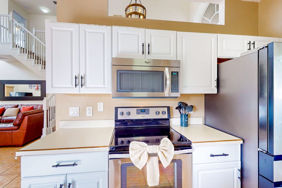 House, Multiple Beds, Pool Access, Pool View (Windsor Place Escape) | Private kitchen
