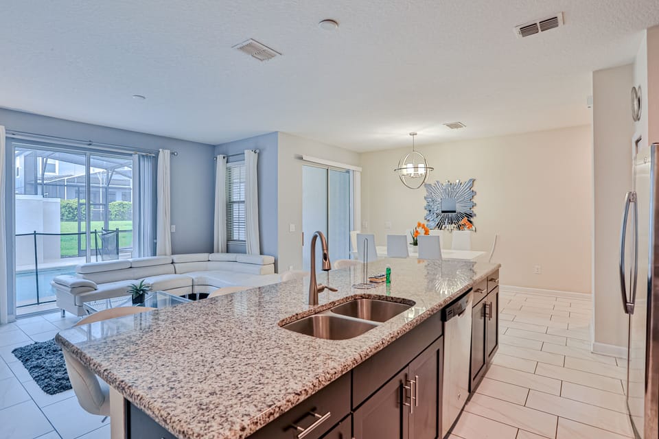 House, Multiple Beds, Pool Access, Pool View (Champions Gate Escape) | Interior