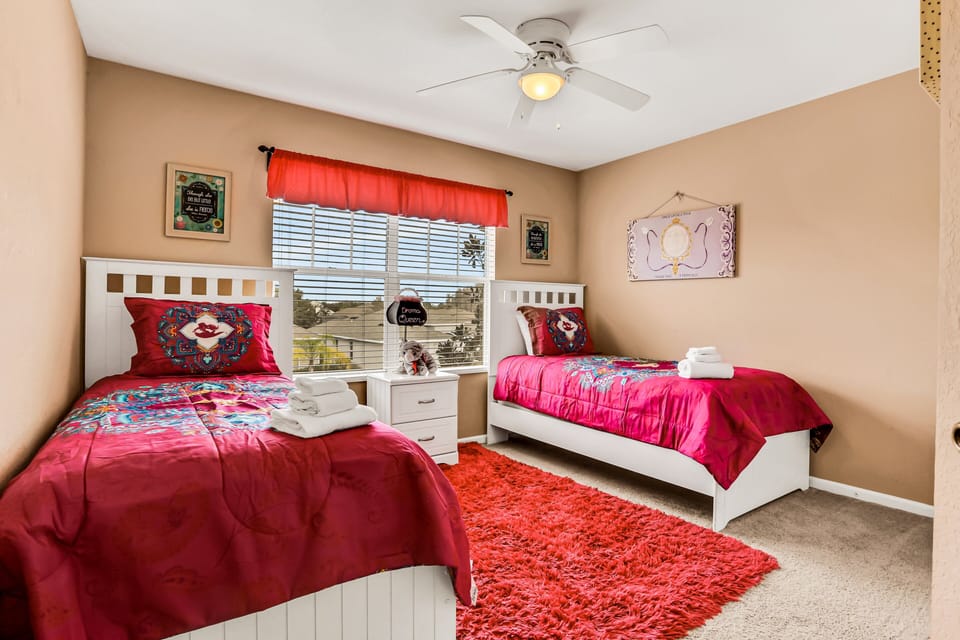 House, Multiple Beds, Pool Access, Pool View (Castle Street Memories - Trafalgar) | 5 bedrooms, individually decorated, individually furnished, bed sheets