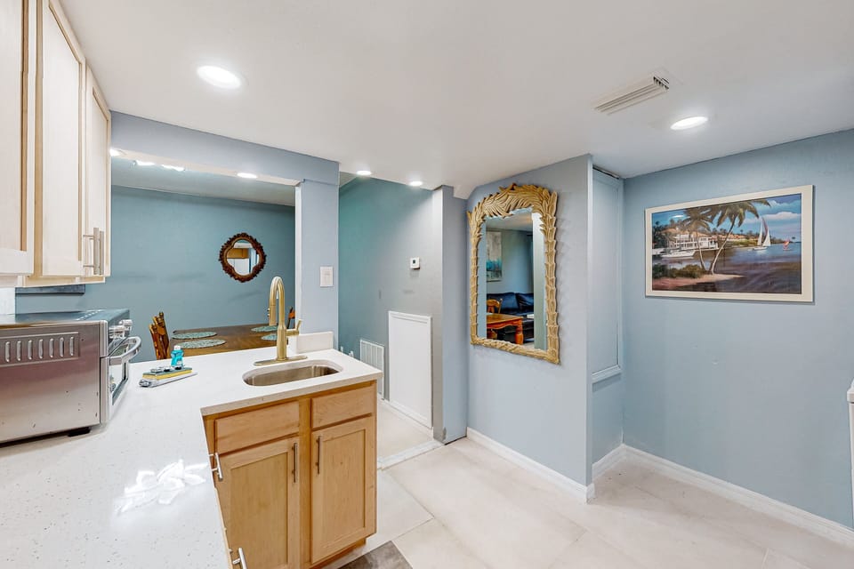 House, Multiple Beds, Pool Access, Pool View (Caribbean Dreams) | Private kitchen