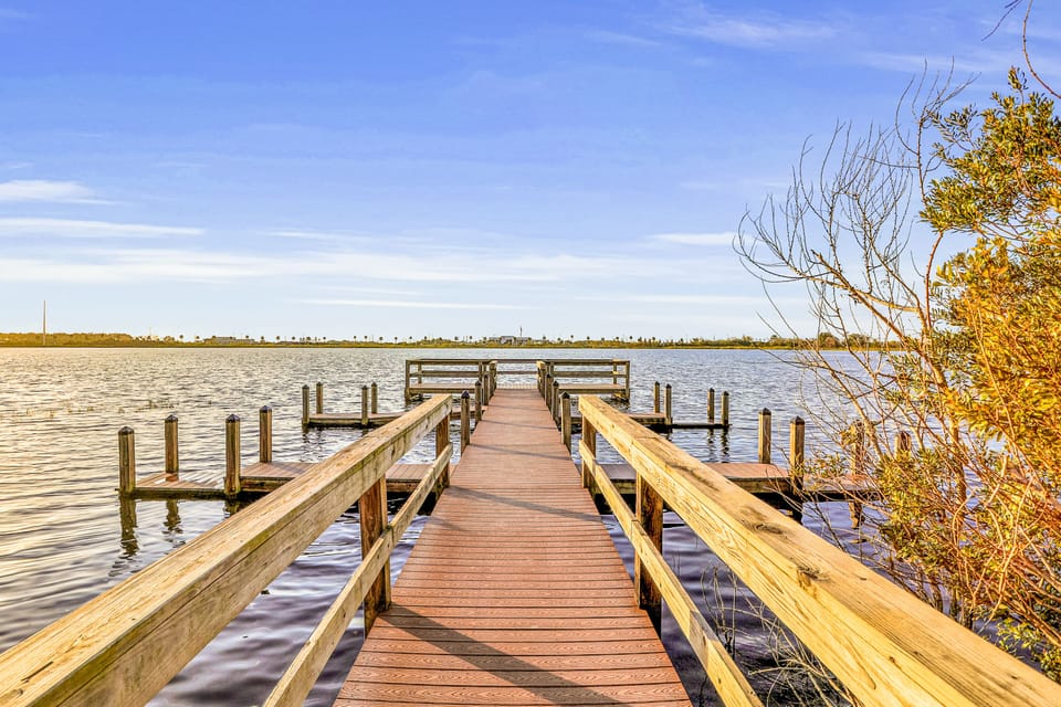 Dock