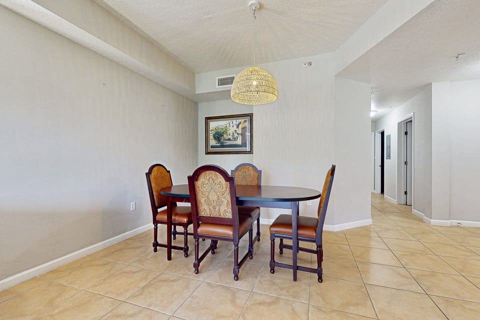 Condo, Multiple Beds, Lanai, Garden View (Worldquest Escape) | 3 bedrooms, individually decorated, individually furnished, bed sheets