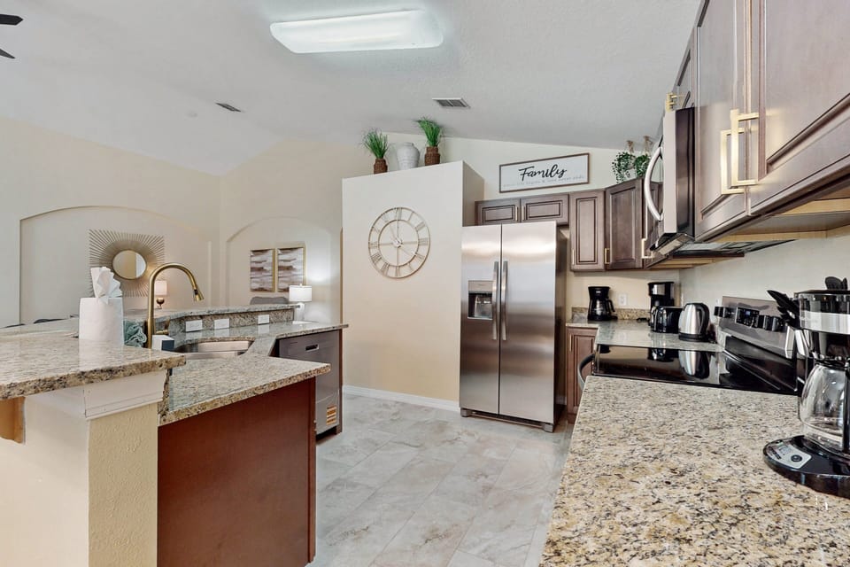 House, Multiple Beds, Pool Access, Pool View (Mickey's Villa - Cumbrian Lakes) | Private kitchen