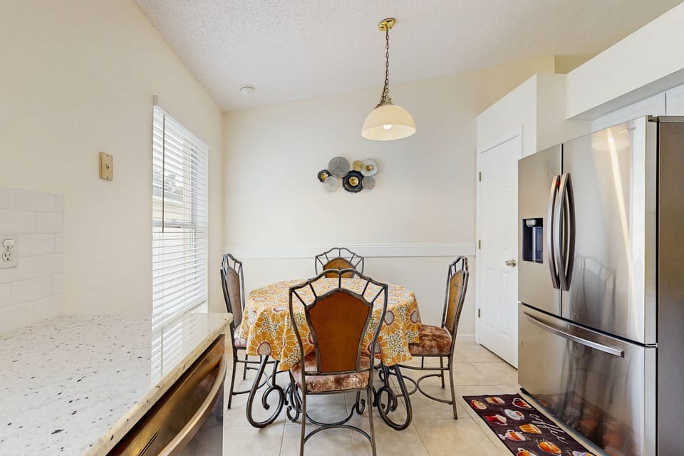 House, Multiple Beds, Pool Access, Pool View (Winding Water Oasis) | 5 bedrooms, individually decorated, individually furnished, bed sheets