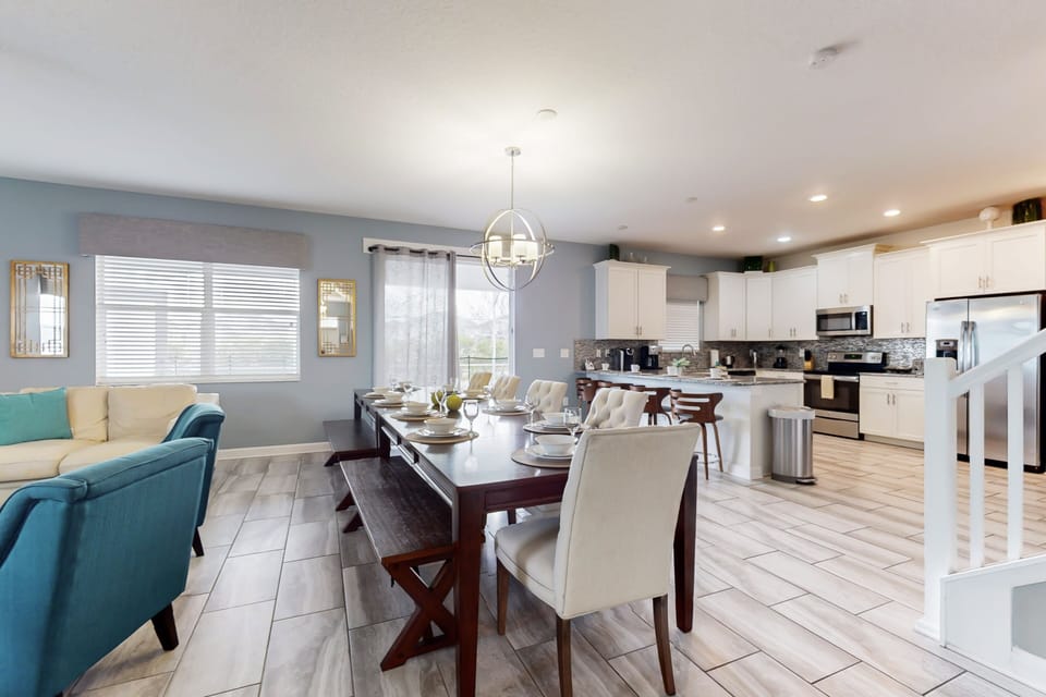 House, Multiple Beds, Pool Access, Pool View (All Fun & Games) | 6 bedrooms, individually decorated, individually furnished, bed sheets
