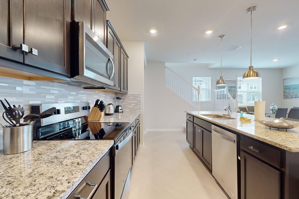 House, Multiple Beds, Pool Access, Pool View (Magical Moments Villa) | Private kitchen