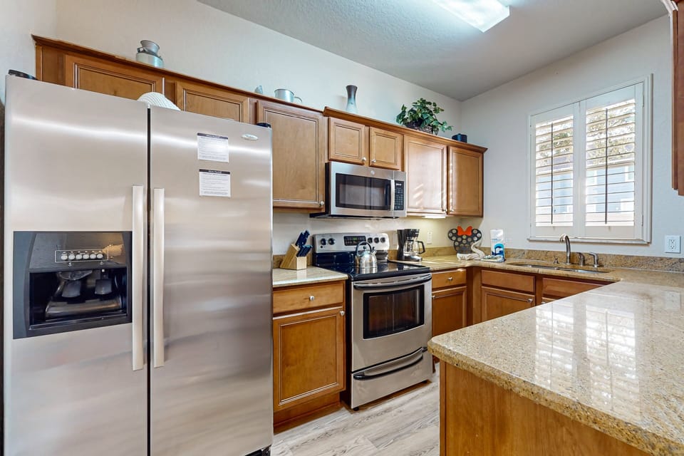 House, Multiple Beds, Pool Access, Garden View (Magic Moments Retreat) | Private kitchen