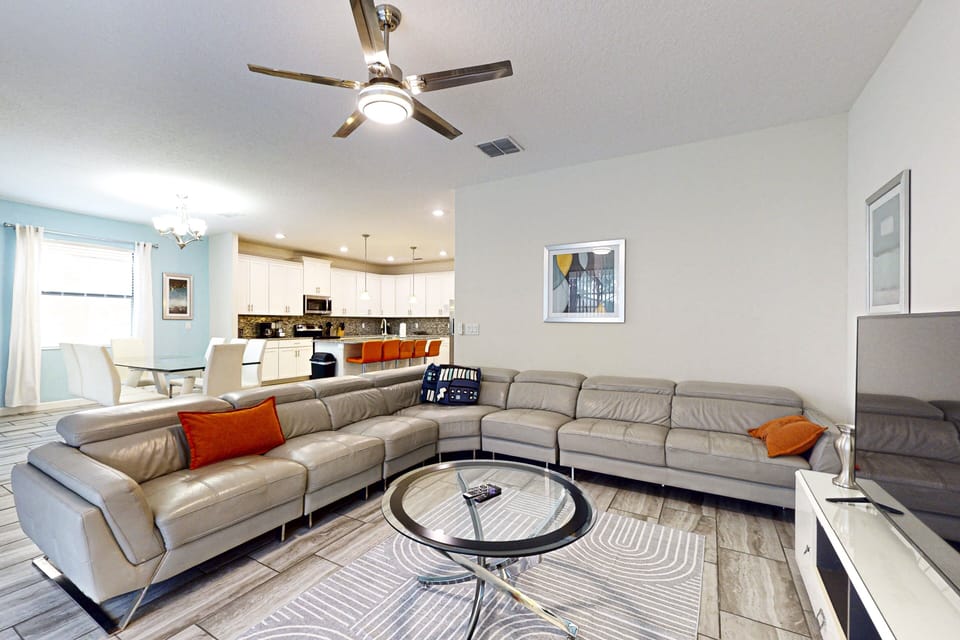House, Multiple Beds, Pool Access, Pool View (Orange Tree Escape - Solterra) | Living area