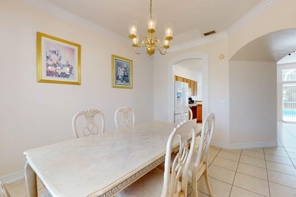 House, Multiple Beds, Pool Access, Pool View (Sand Dollar Grotto) | 5 bedrooms, individually decorated, individually furnished, bed sheets