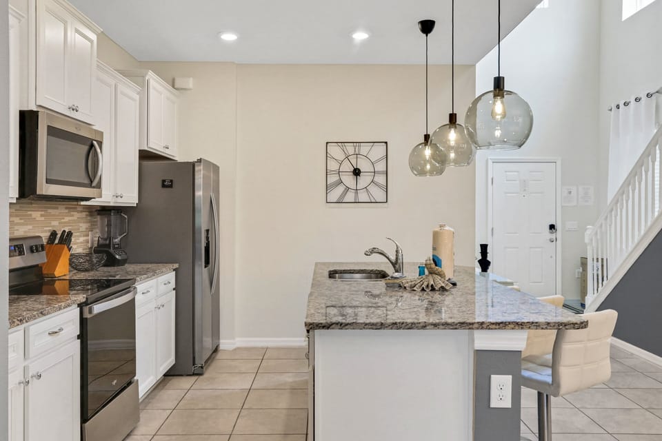 House, Multiple Beds, Pool Access, Pool View (Relax & Play Villa - Windsor Island) | Private kitchen
