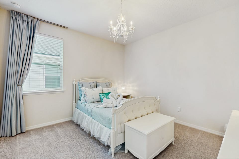 House, Multiple Beds, Pool Access, Pool View (Sunshine State of Mind - Solara) | 5 bedrooms, individually decorated, individually furnished, bed sheets