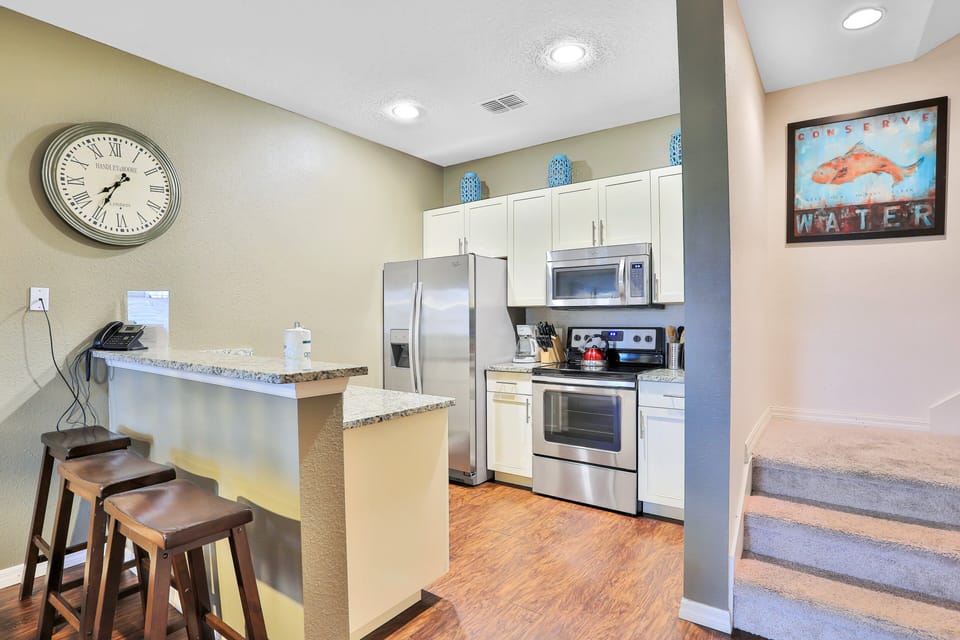 House, Multiple Beds, Hot Tub, Pool View (Wishes Hideaway) | Private kitchen