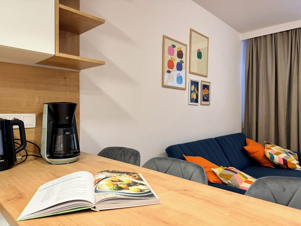 Comfort Apartment, City View | Interior