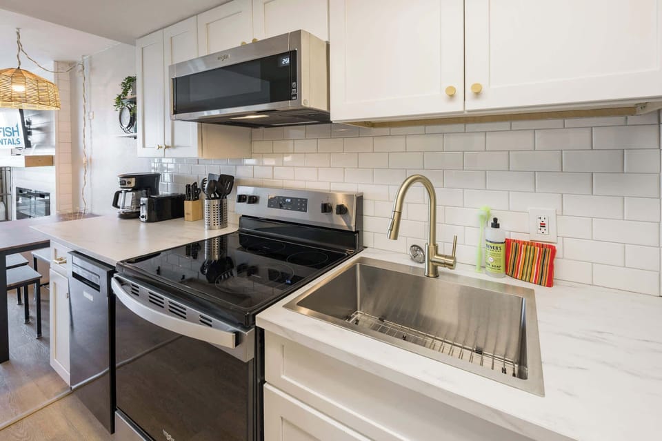 Equipped Kitchen for Your Stay
