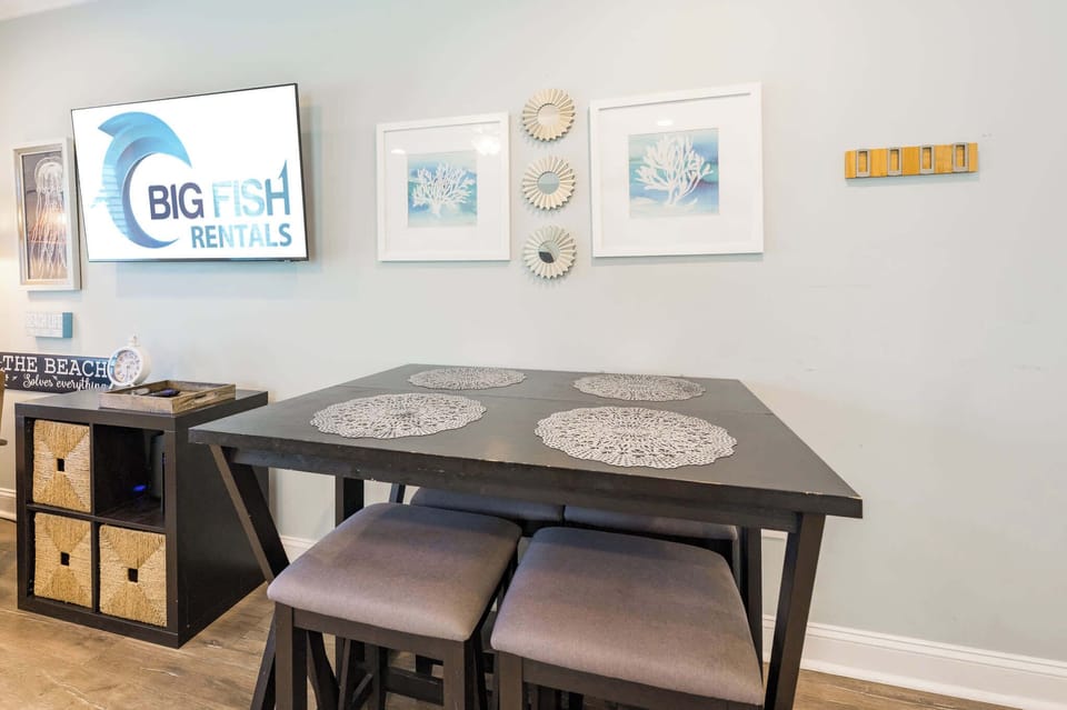 Dining Area for Family Meals 🍽️
