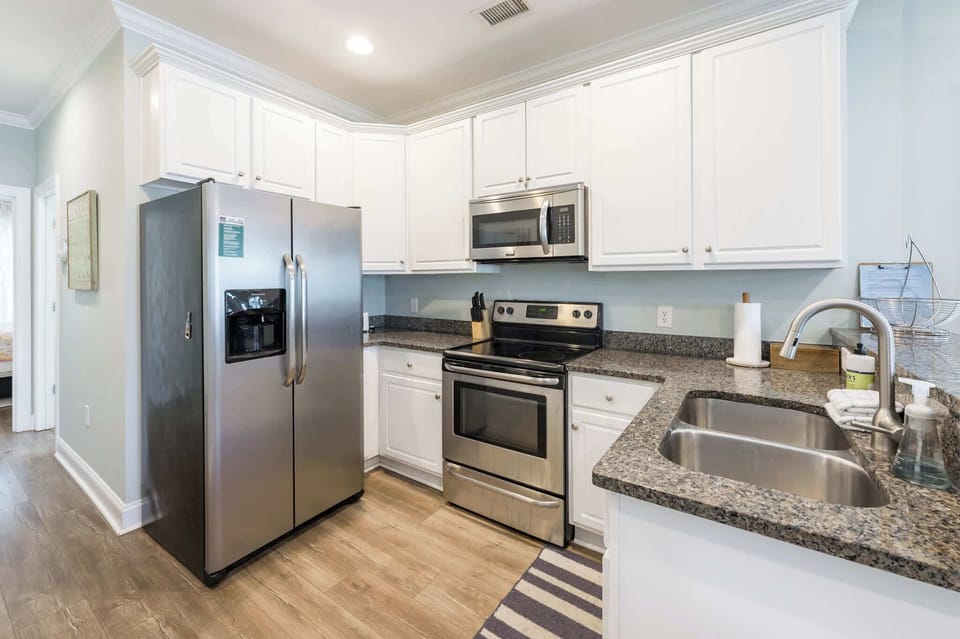 Fully Equipped Kitchen for Your Stay
