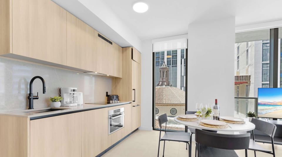 Kitchen - Dining 