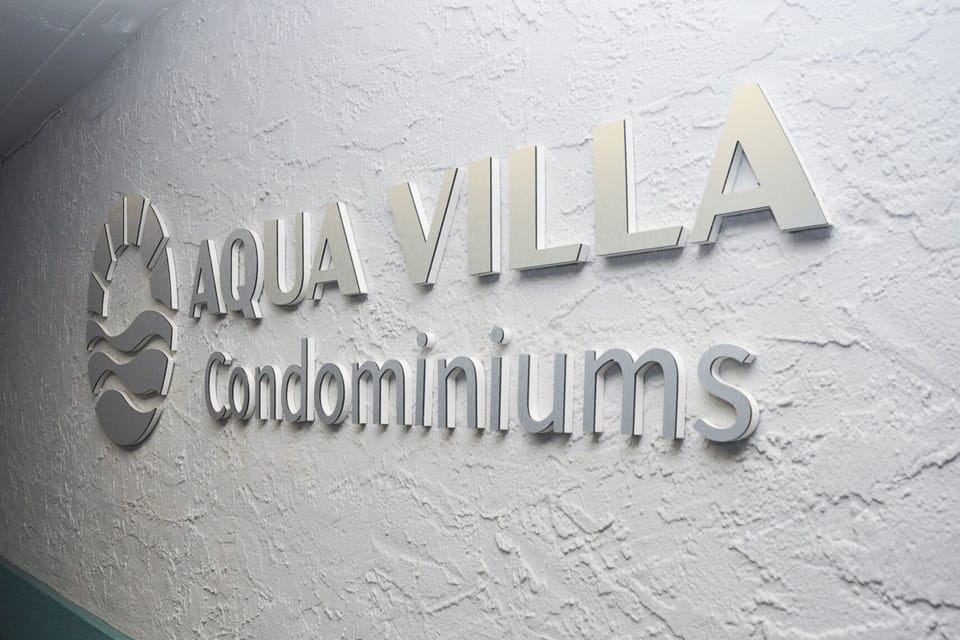 Aqua Villa Resort Unit 404, Okaloosa Island, Fort Walton Beach, Vacation Condos by Sunset Resort Rentals