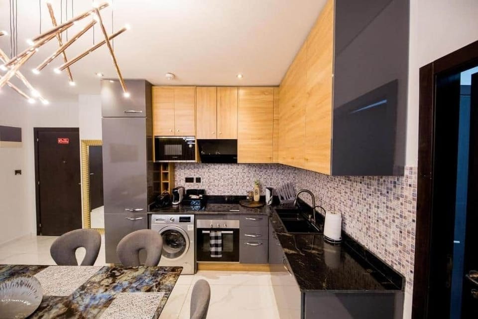 2 bedroom kitchen.