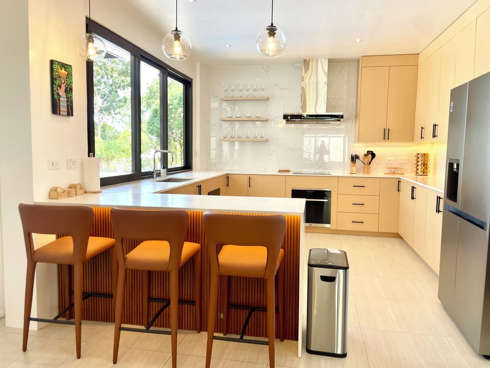 Kitchen counter bar
