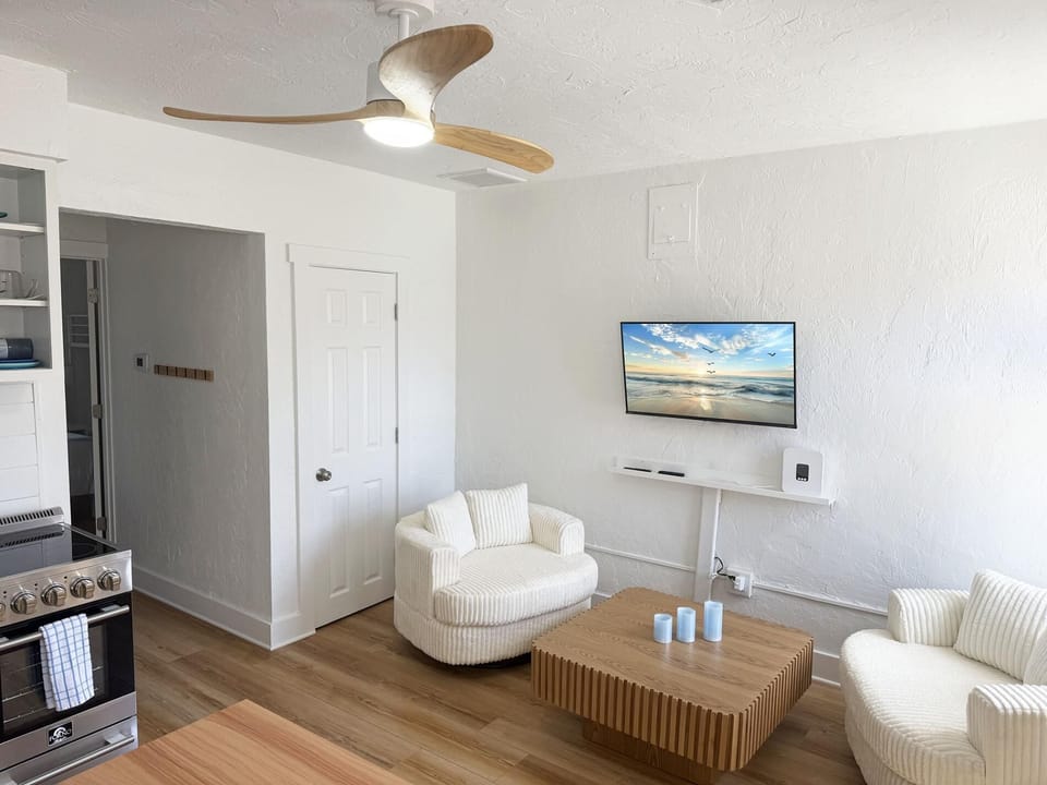 Venice Villas 1BR – King & Bunks Sleeps 4 (7175)