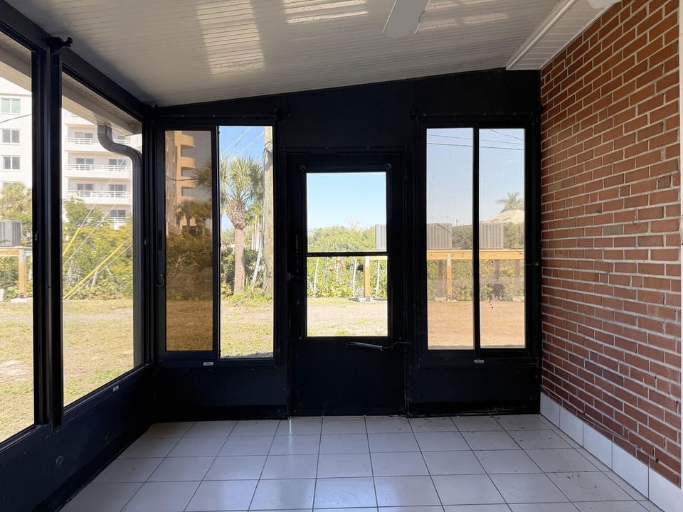 Venice Villas King 1BR – Corner Unit (6731)