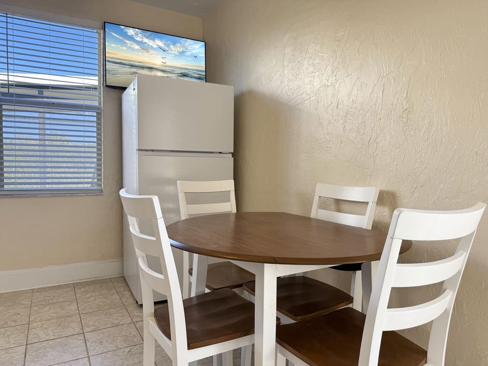 Venice Villas King 1BR – Corner Unit (6739)
