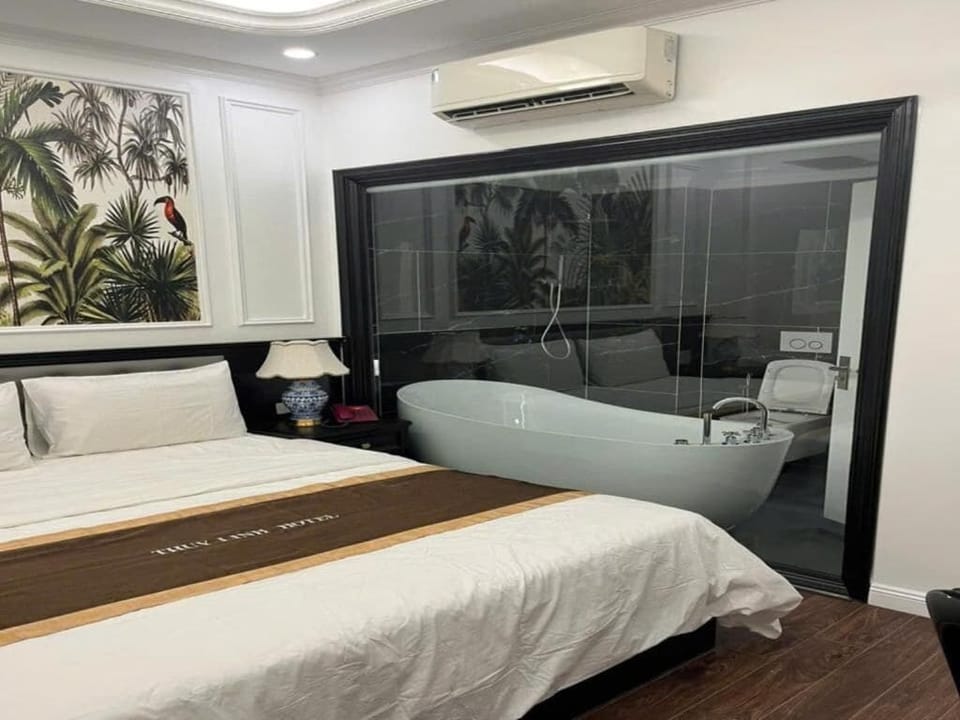 Deluxe Double Room, City View | Soundproofing, iron/ironing board, free WiFi