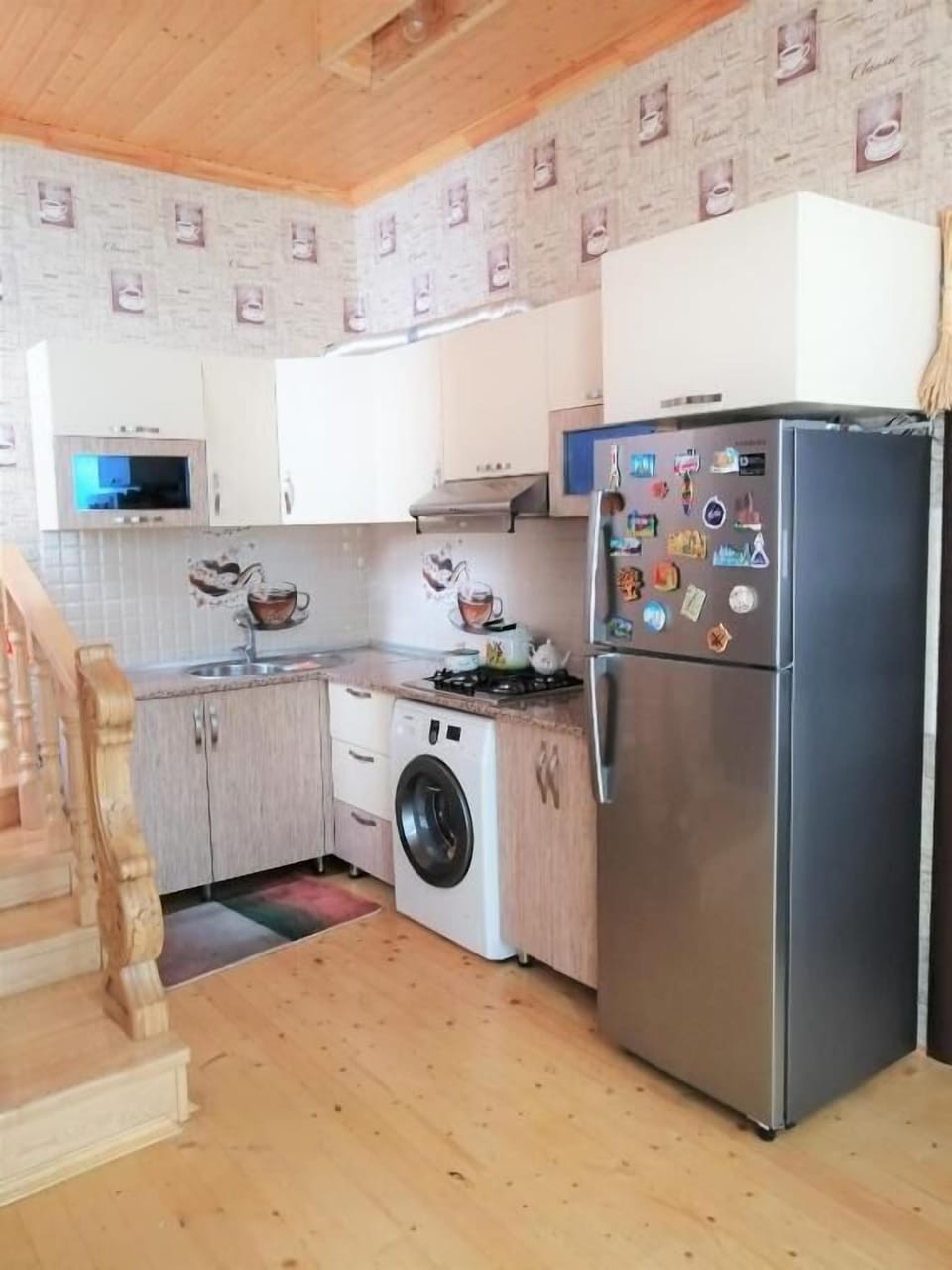 House, Balcony, Mountain View | Private kitchen | Electric kettle, ice maker