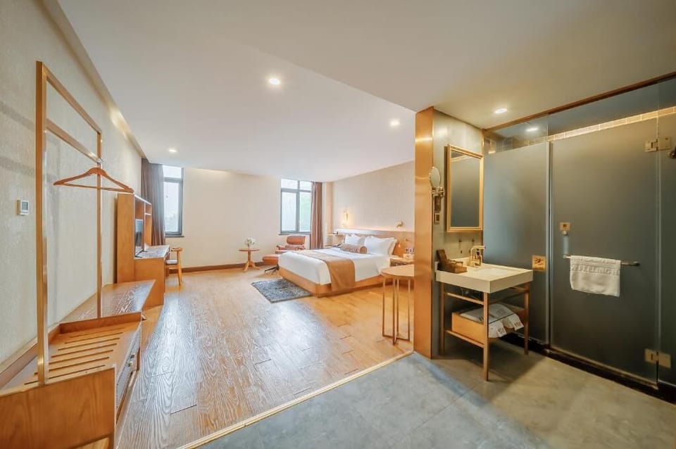 Deluxe Double Room, Patio, City View | Premium bedding, desk, laptop workspace, bed sheets