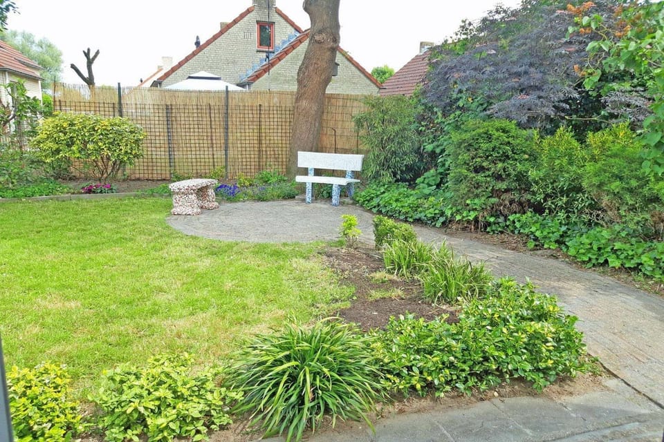 Garden [summer]