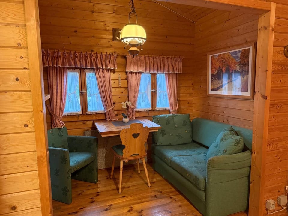 Chalet | Living area