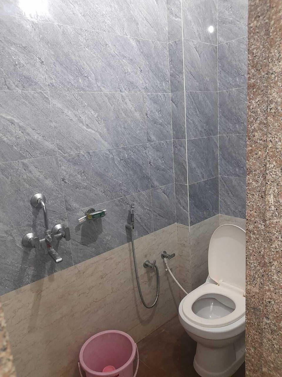 Shower, towels, soap, shampoo