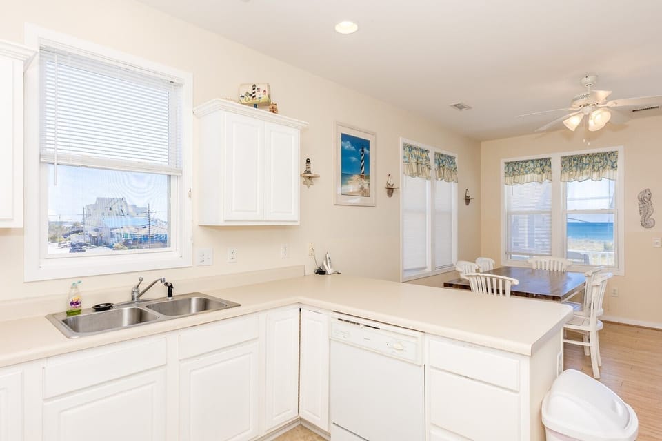 10            Kitchen II